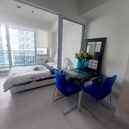 Azure Paranaque - Beach View